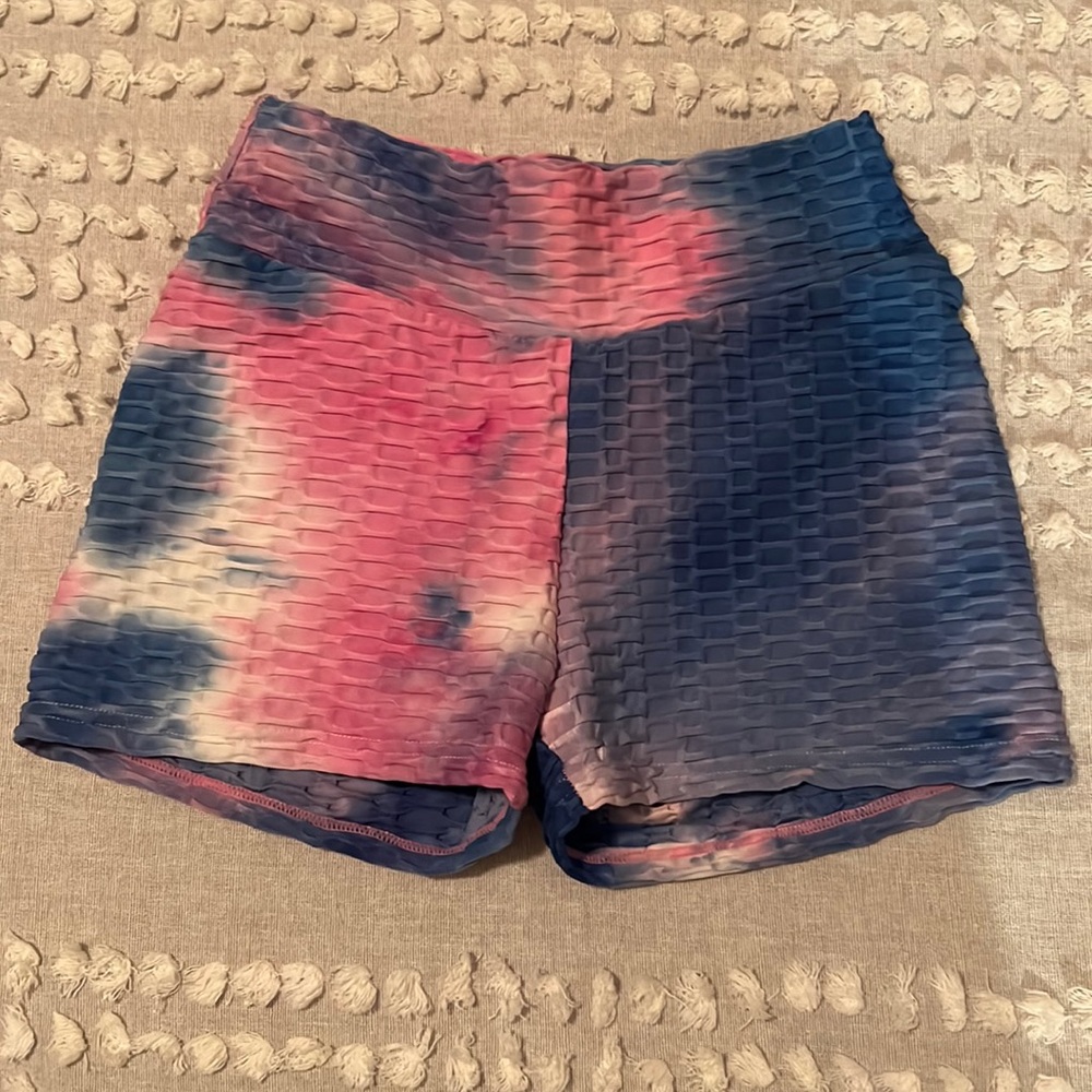 Booty scrunch shorts